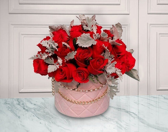 Caja aterciopelada con 24 Rosas | MADAME